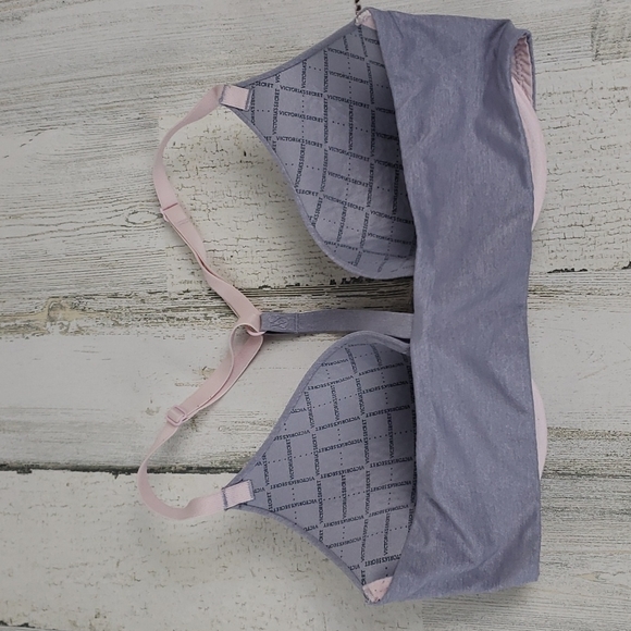 Victoria's Secret silver gray w pink racerback semi demi front closure Size 32D - Picture 2 of 4